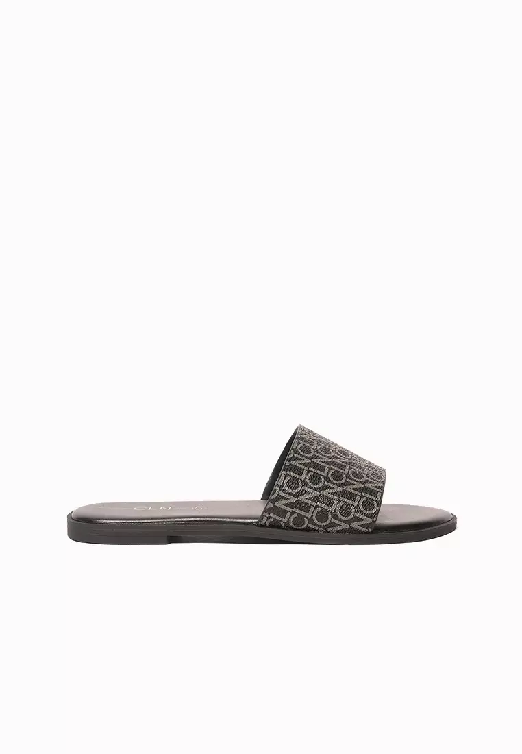 Discount on CLN  shoes - SKU: Sonoya Slides