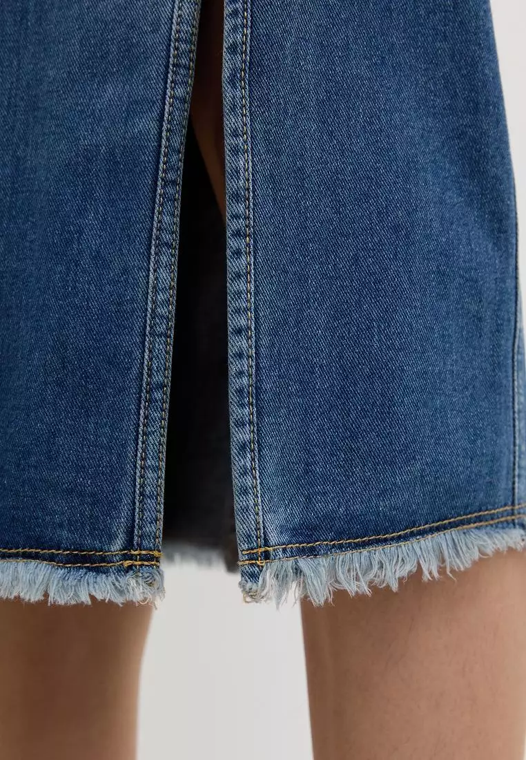 Frayed Side Slit Denim Skirt