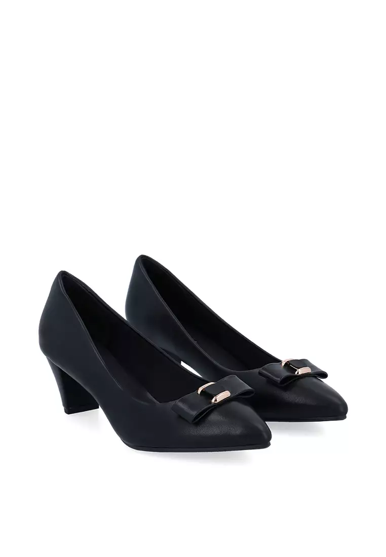 Black Vella Pumps
