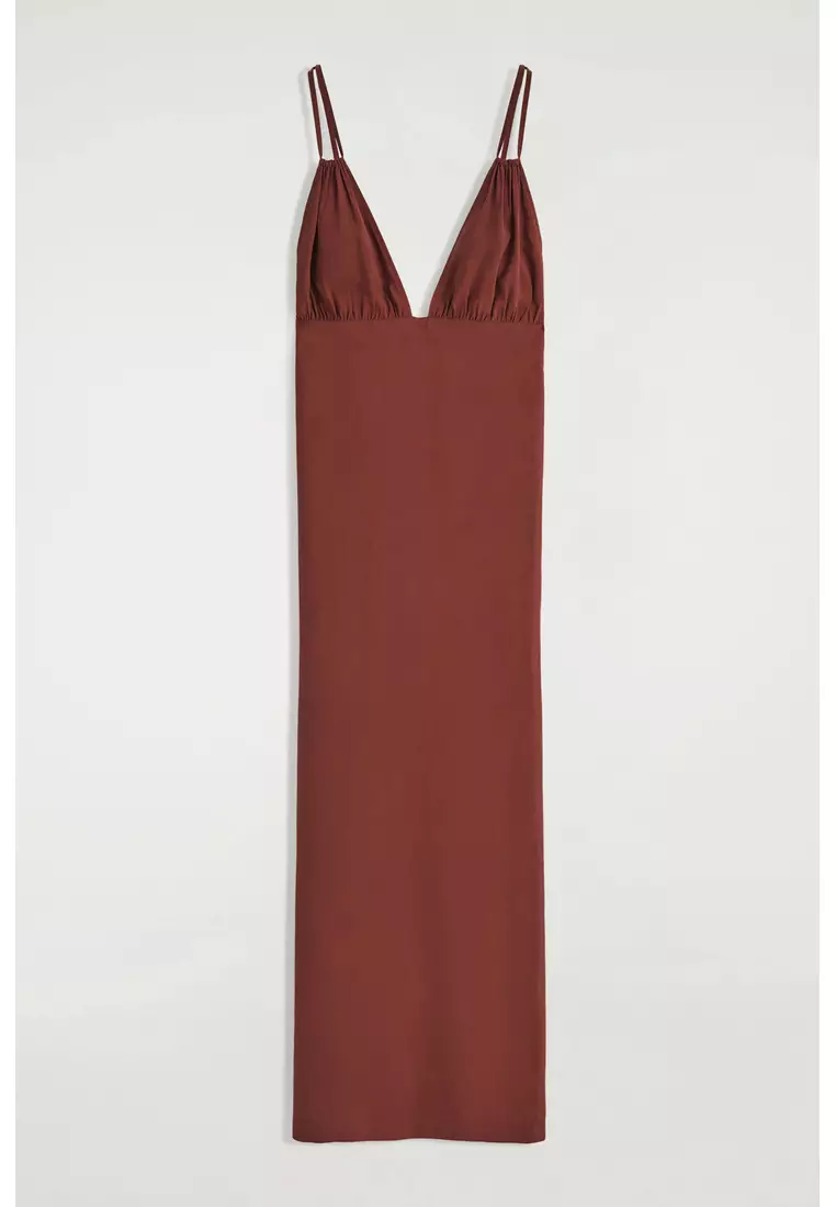 GATHERED V-NECK MAXI DRESS