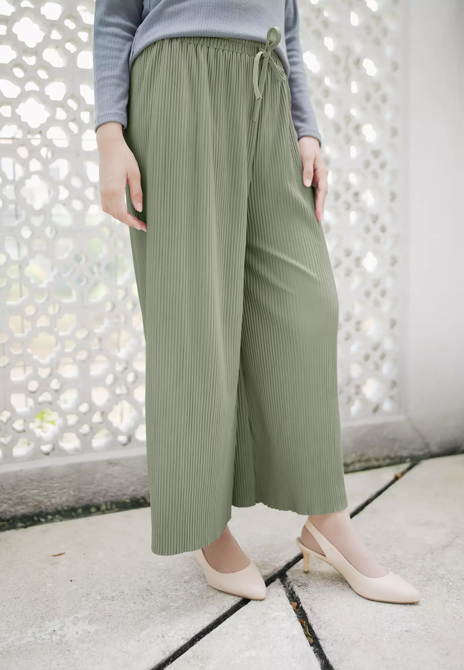 Celana Panjang Wanita Jenna Plisket Kulot - Sage Green