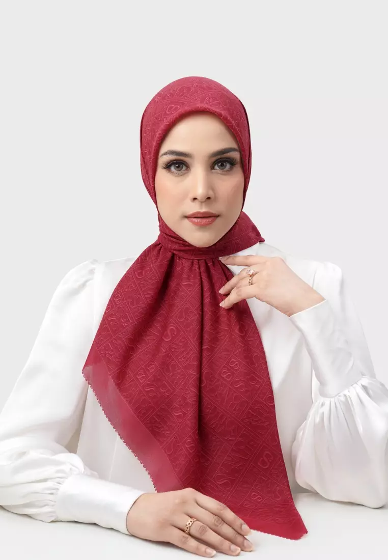 Typograph Square - Haute Red