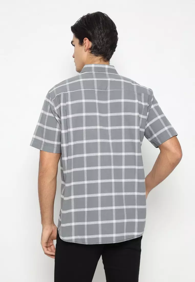 POLICE Kemeja Kotak Cotton Abu Regular Fit Pria