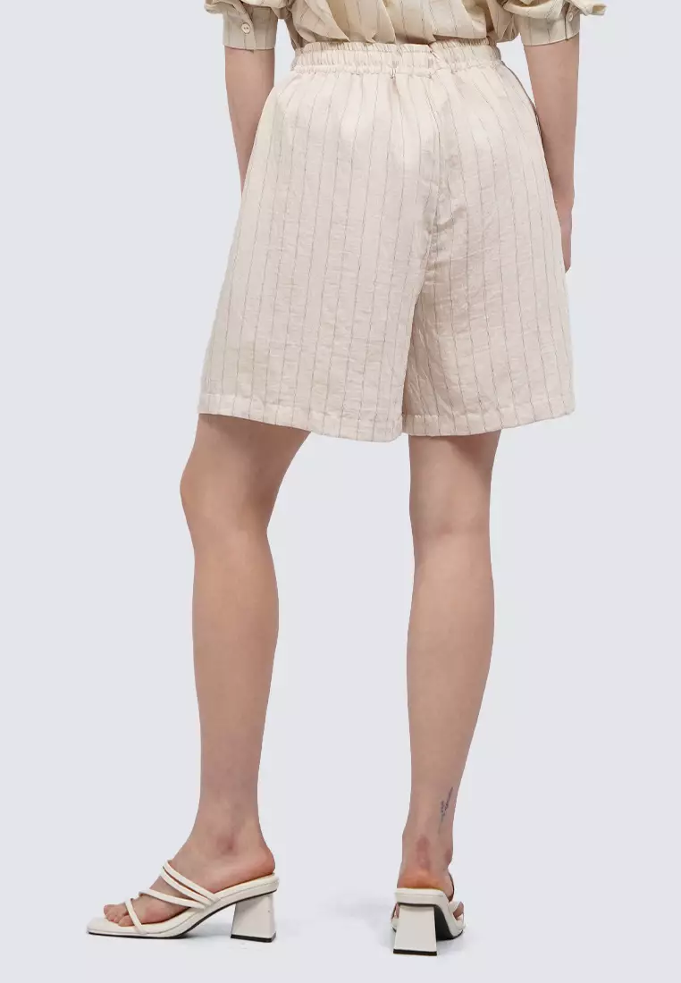 Adjustable Waist Short Pants LT. BEIGE