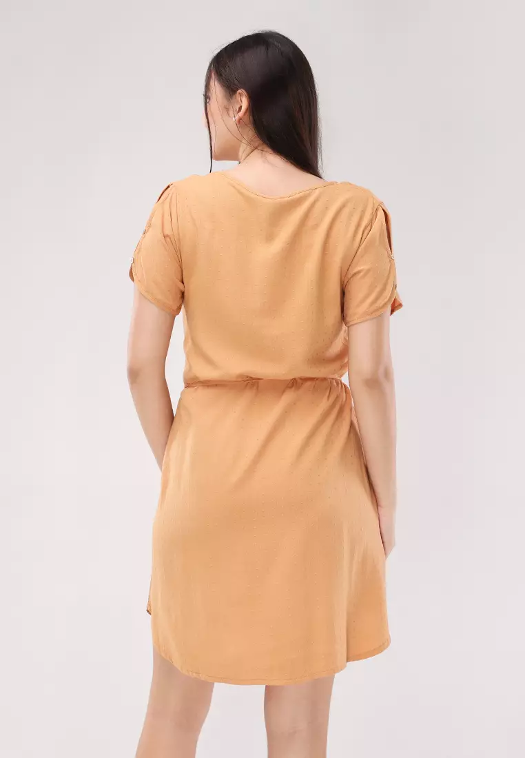 Textured Woven Short Sleeves Dress