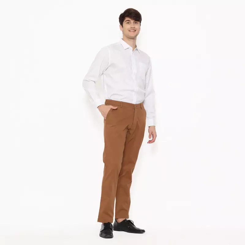 Lawell Celana Chinos Panjang Pria Slim Fit – Celana Kerja Formal Stretch Warna Coklat (Brown) | Nyaman & Stylish Dipakai Seharian