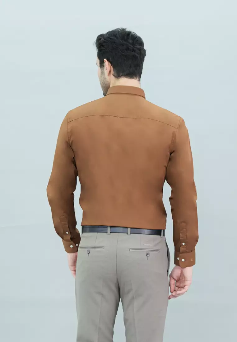 Johnwin - Kemeja Formal Basic - Lengan Panjang Warna Coklat FSH.650.Q251.971.C-L/S