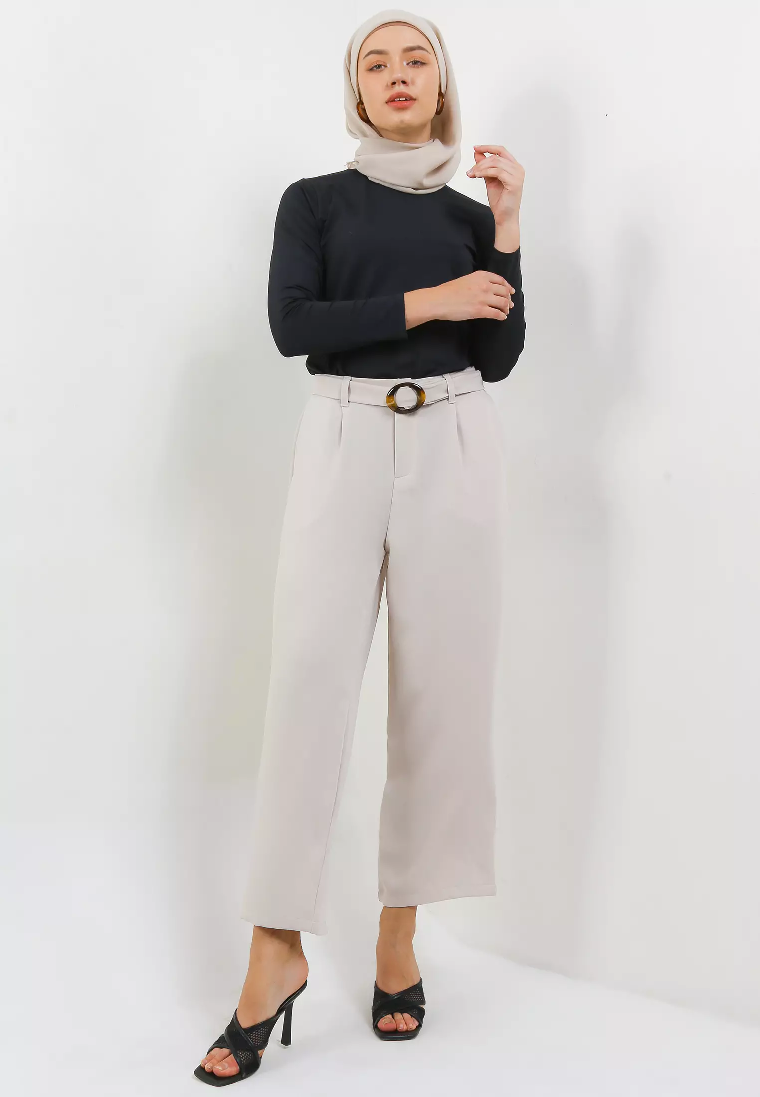 MFMW Uum Celana Panjang Kulot Cream