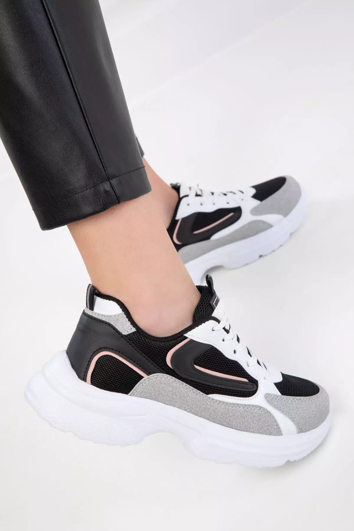 White-Black-Powder Women's Sneaker 20413
