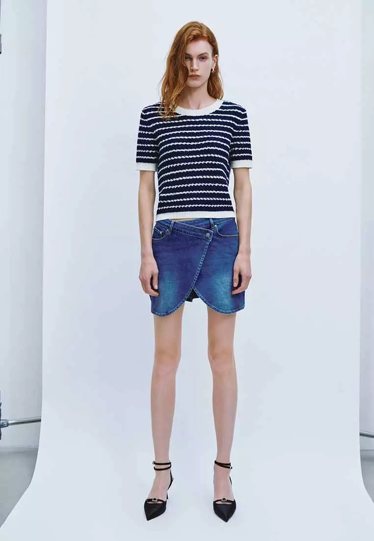 正肩袖圆领毛织T恤