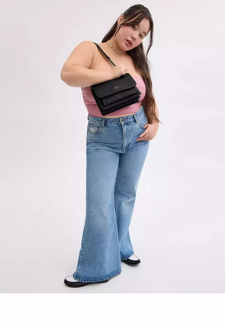 Klare Crossbody Bag In Signature Canvas