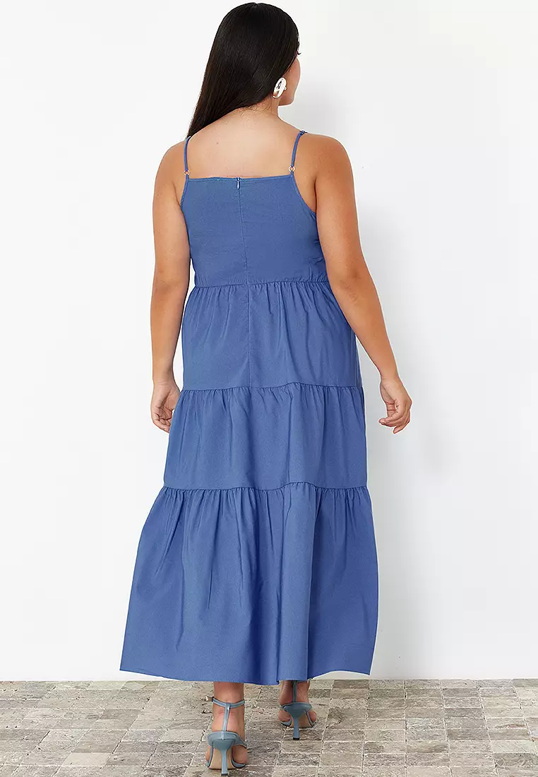 Plus Size Sleeveless Midi Dress