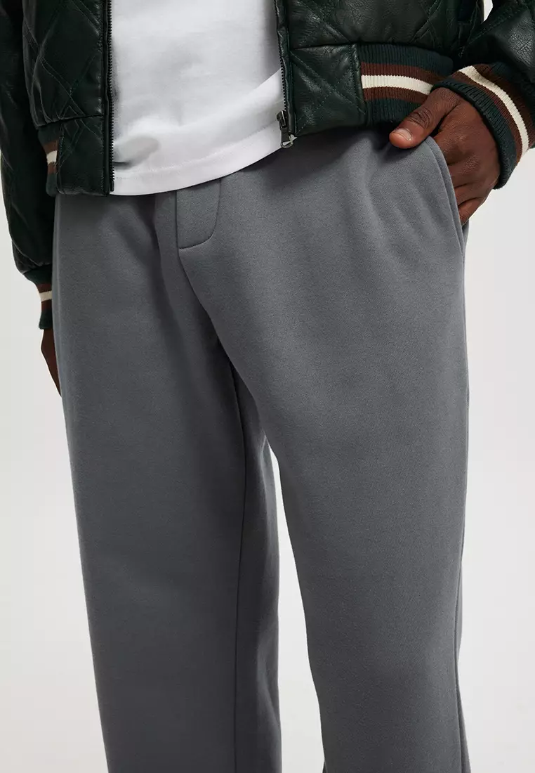 ★送料・関税込★ONGO★relaxed track pants★パンツ★ セール】Easy Wide Track Pants ルーズフィットイージートラック