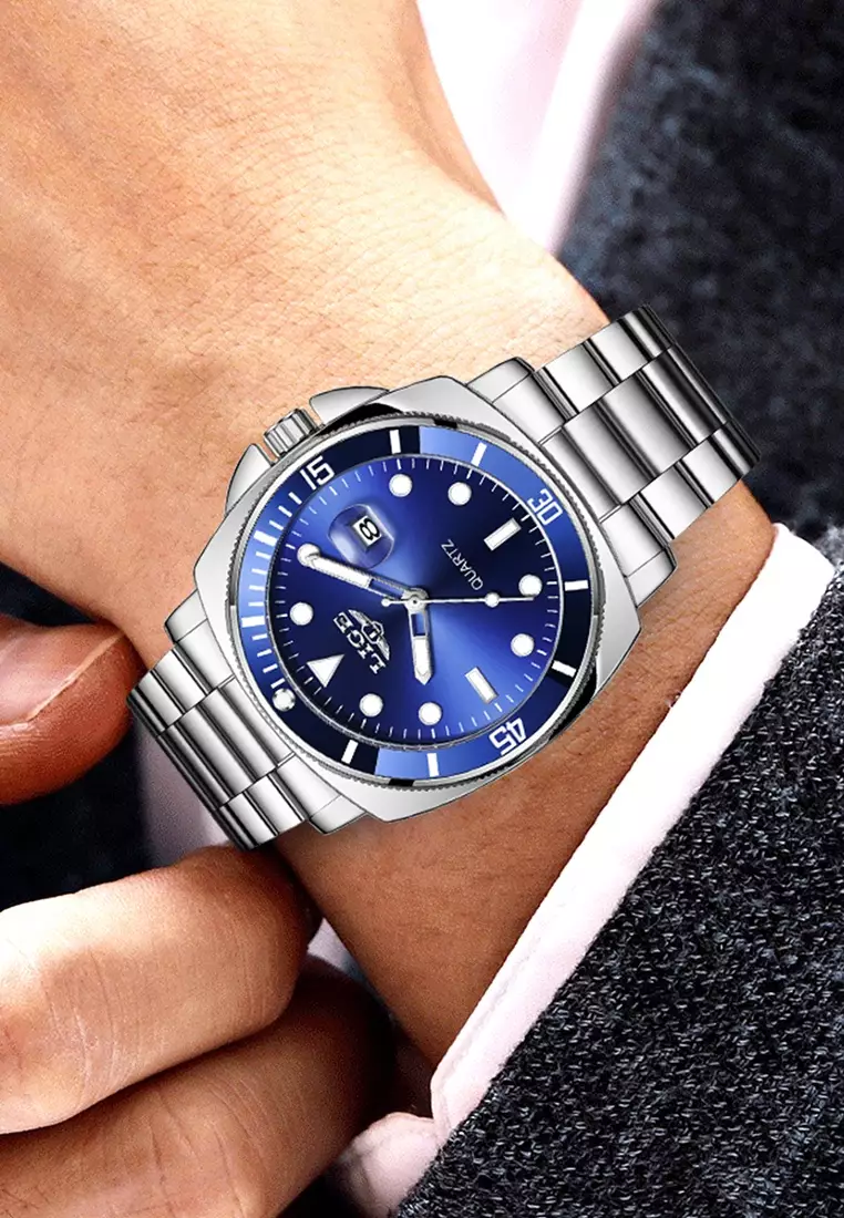 Unisex Classic Diver's Stainless Steel Quartz Watch with turning Bezel on Steel Bracelet