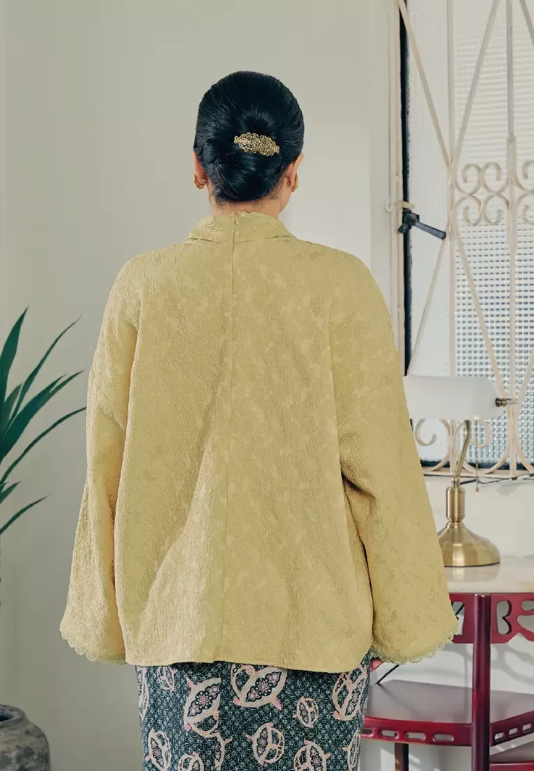 KEBAYA ANOM Top in Kedondong Green