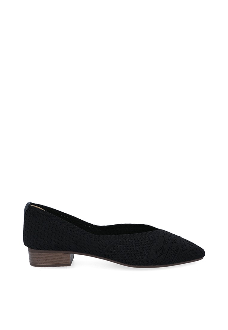 Black Claire Pumps