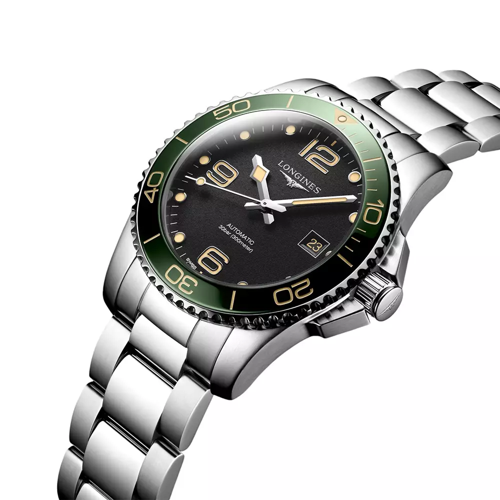 HydroConquest 41 - L3.781.4.05.6 Adventure Black Green Steel