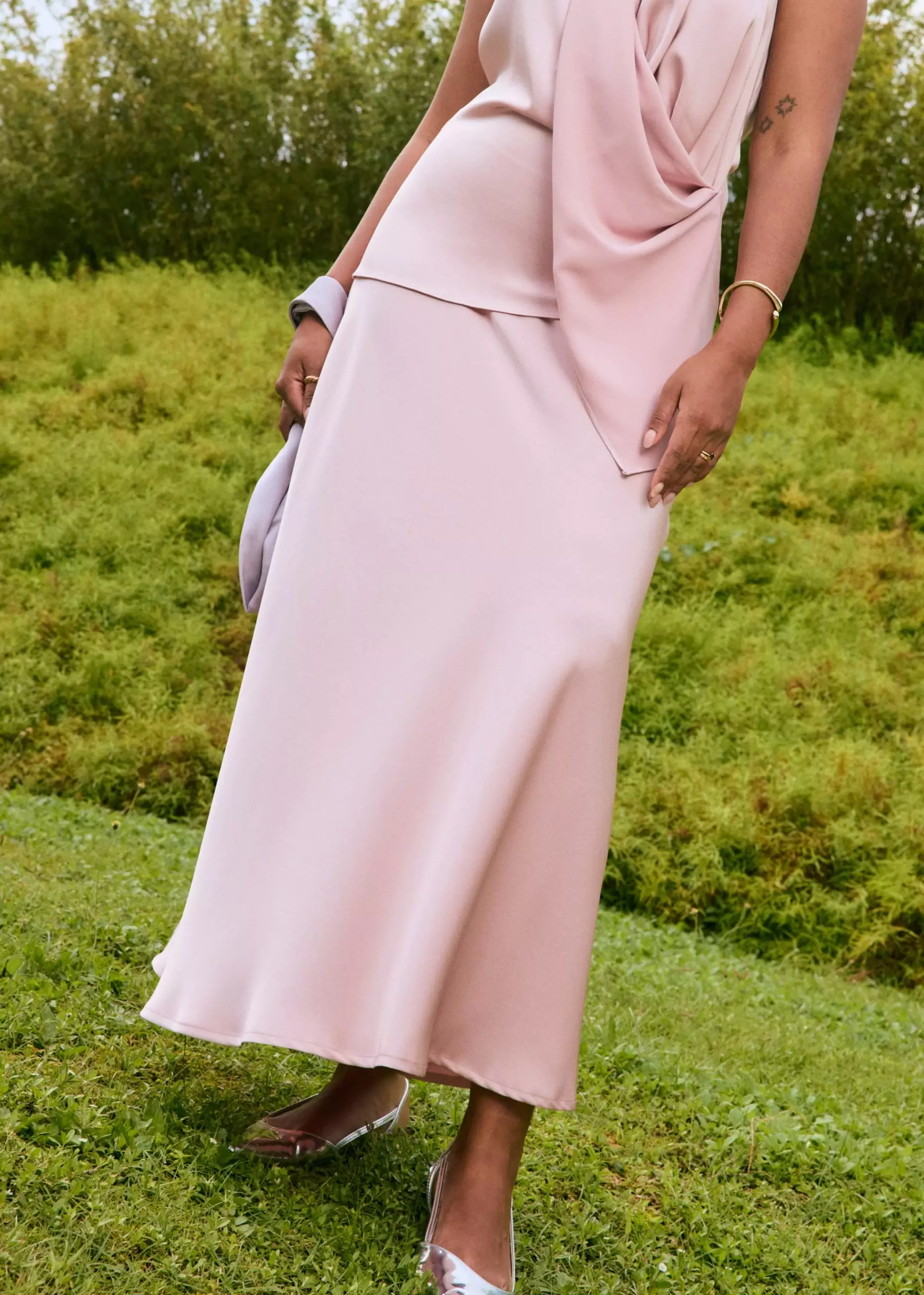 Rok Wanita - Elastic Satin High Waist Bias Cut Midaxi Skirt