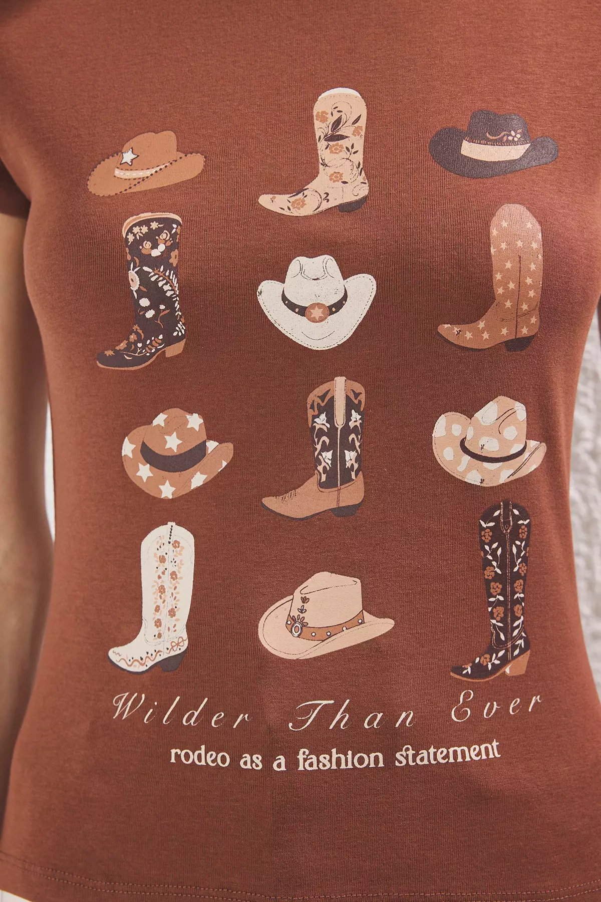 Brown Cowboy Printed Fitted/Fits Body Cotton Stretch Knit T-Shirt TWOSS25TS00008