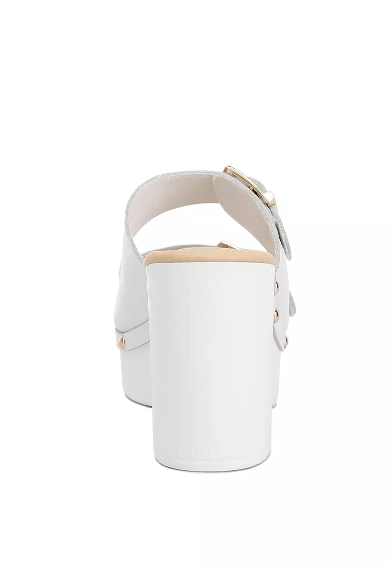 Bakiak Tali Gesper Ganda Putih