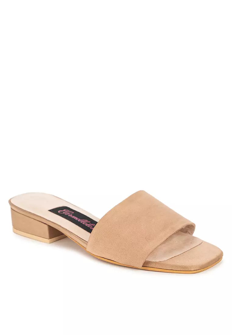 Discount on Carmelletes  shoes - SKU: Satin Flat Slides