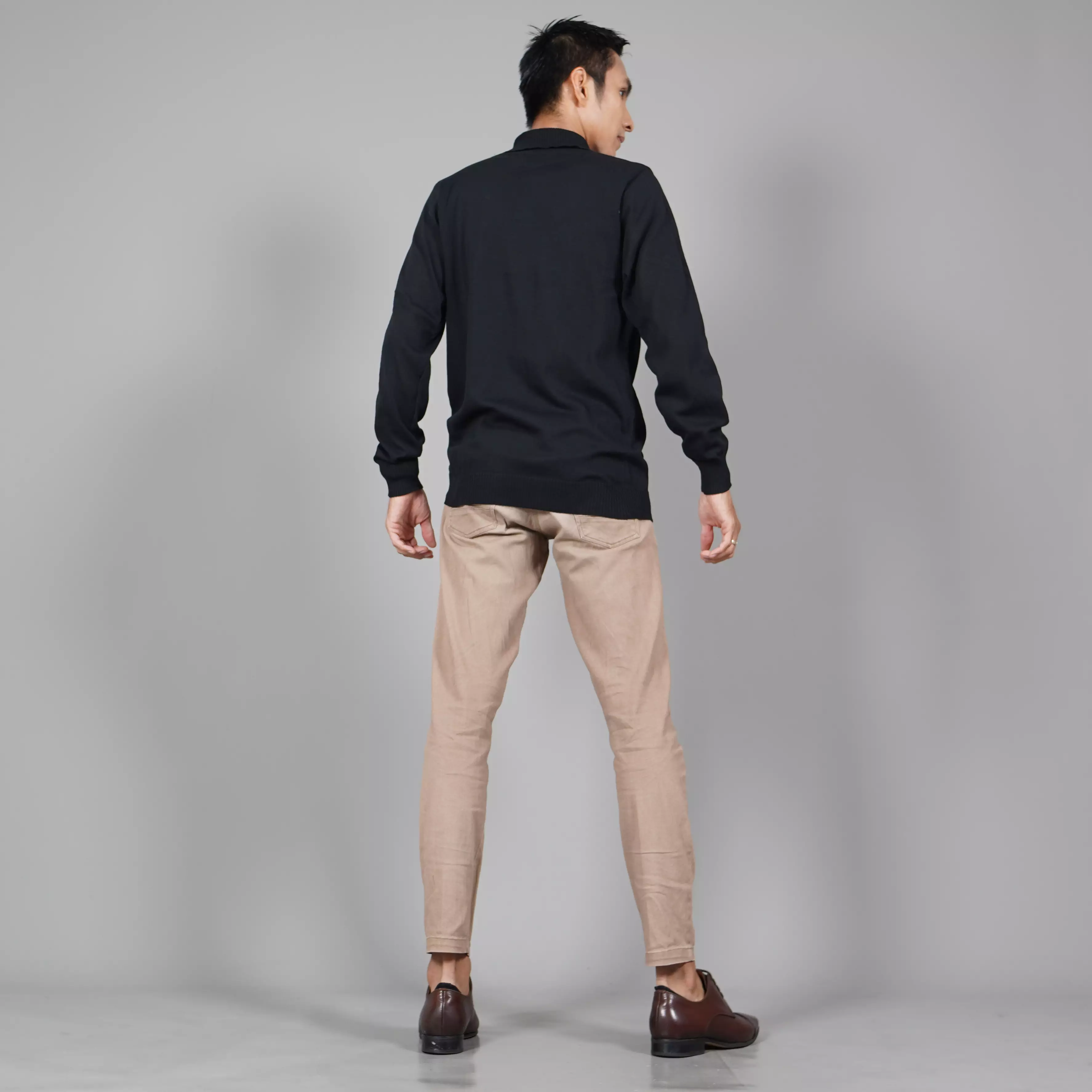  JEHOON Turtle Neck Knit Outer Sweater Rajut Pria - HITAM