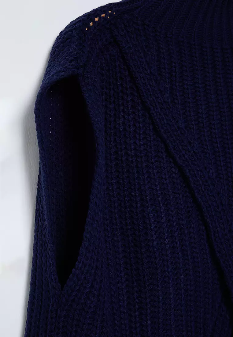 Navy Blue Stand Collar Slit Poncho TWOAW25PA00000