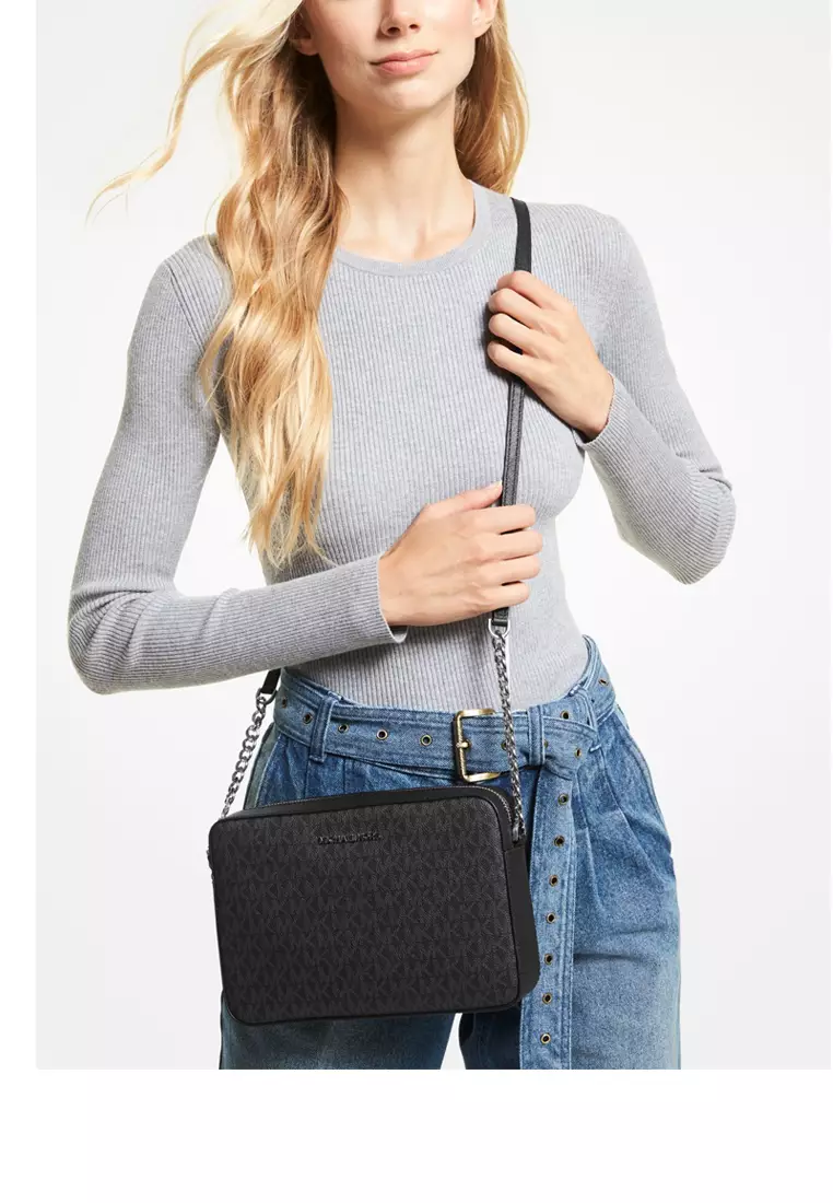 Jet set large logo crossbody bag black clearance