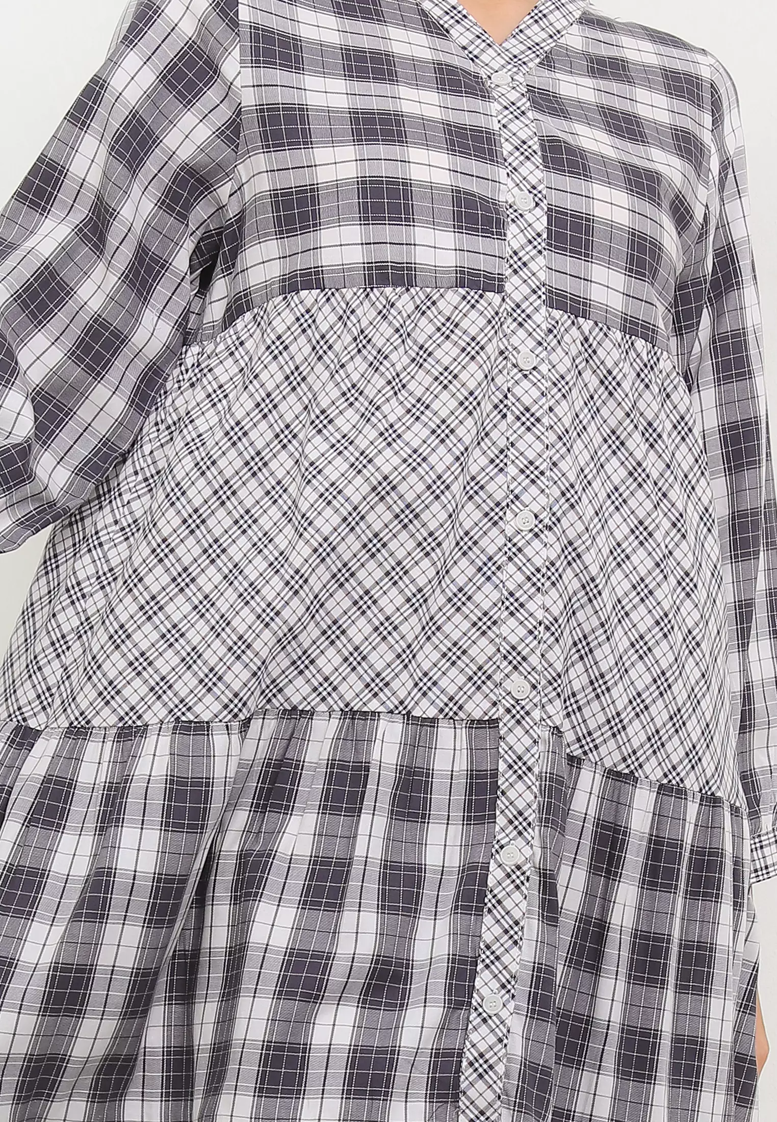 MFMW Helios Midi Dress Hitam Motif Kotak