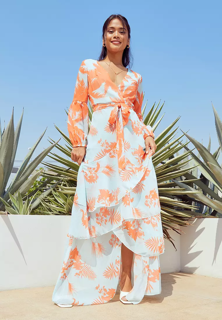 Flutter sleeve store floral dress