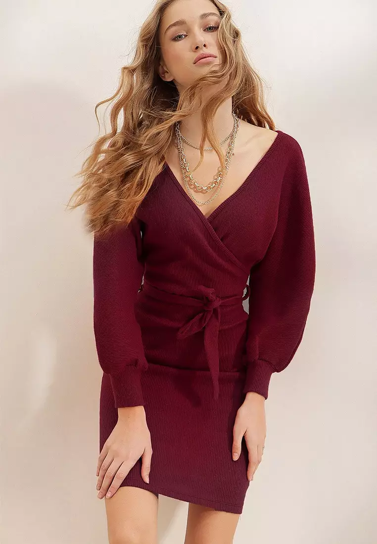 Women's Burgundy Double Breasted Collar Bat Sleeve Belted Waist Camisole Dress