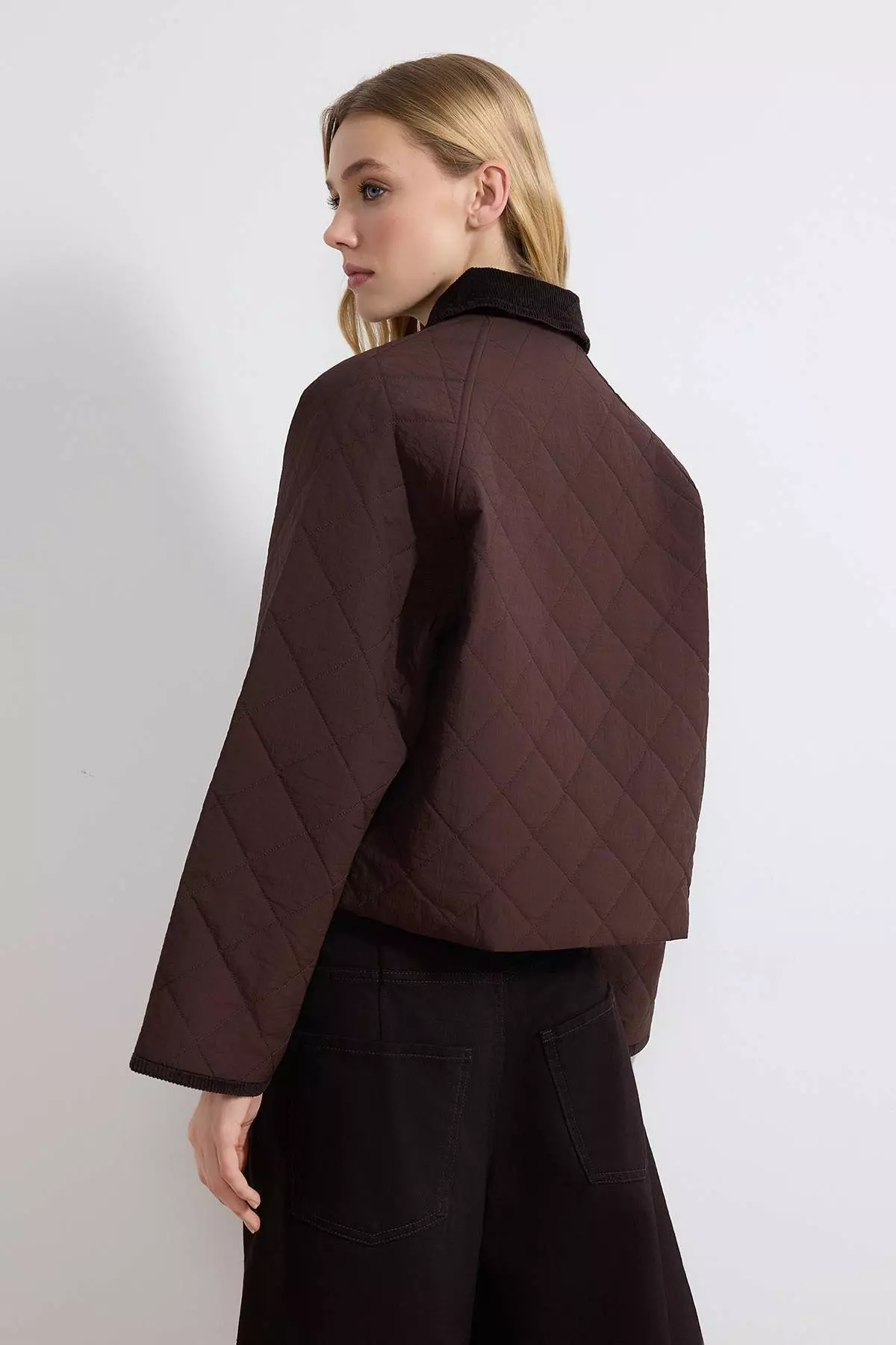 Brown Oversize Quilted Velvet Collar Detailed Seasonal Coat Twoss26Mo24