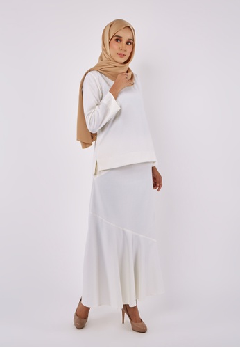 Buy EMILY Suit White from Inhanna in White at Zalora