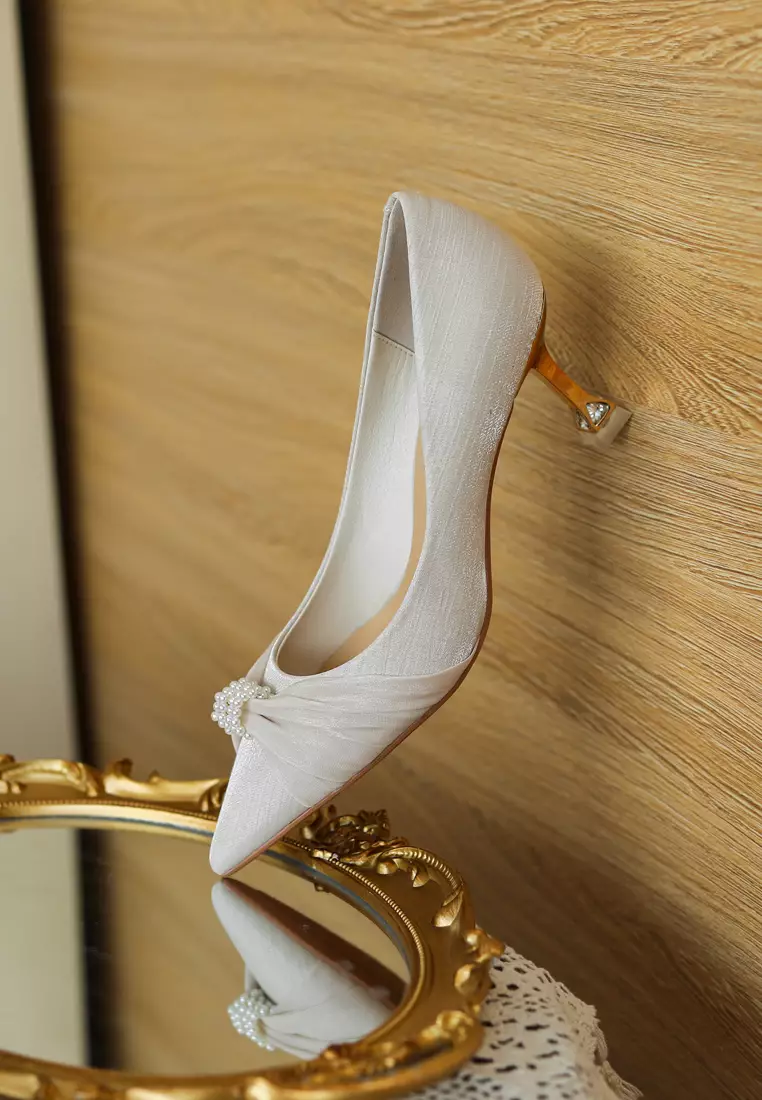 6.5CM 珍珠扣尖頭綢緞面高踭鞋 XJ998-12