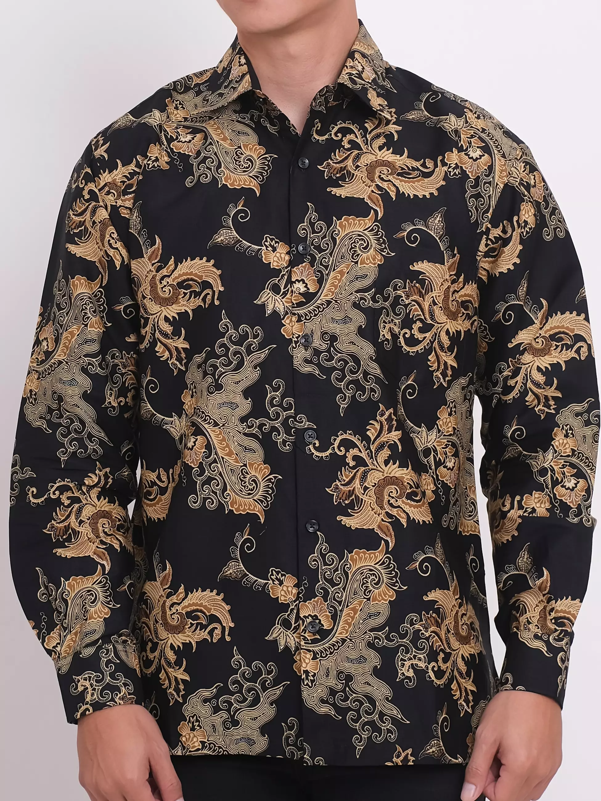 Andre Michel Kemeja Batik Lengan Panjang Hitam Cokelat Muda 16551