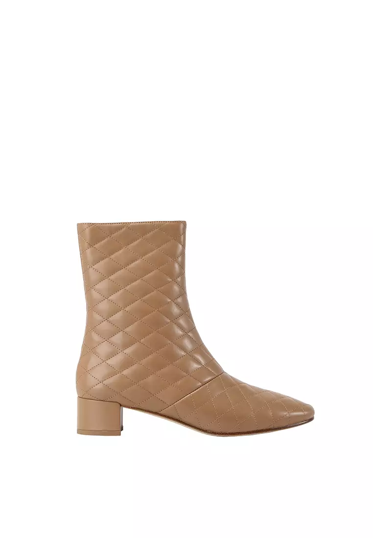 Quilted leather ankle outlet boot with belt