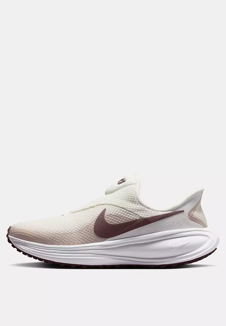 Revolution 8 EasyOn Road Running Shoes