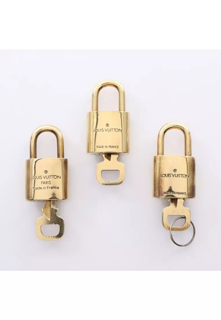 Beautiful Gold Lock and 2 Key Set w/ dustbag