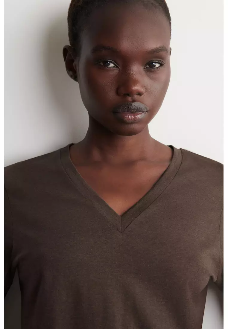 COTTON V-NECK T-SHIRT