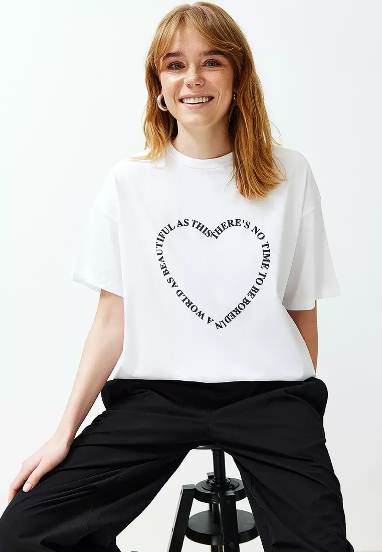 White Heart Motto Printed Oversize/Casual Fit Knitted T-Shirt