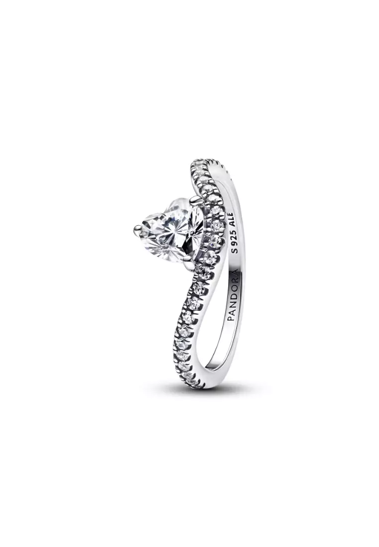 Wavy Pavé Heart Ring