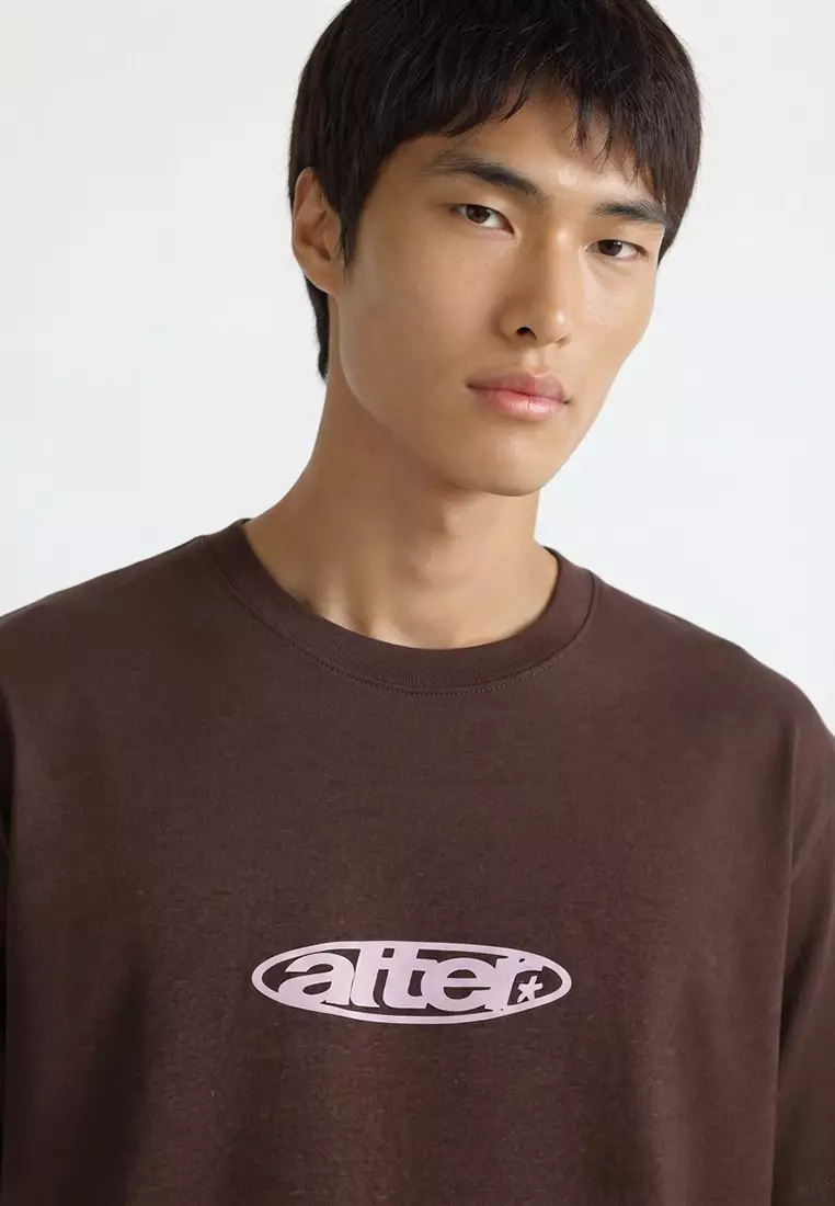 Cropped Fit Graphic T-Shirt