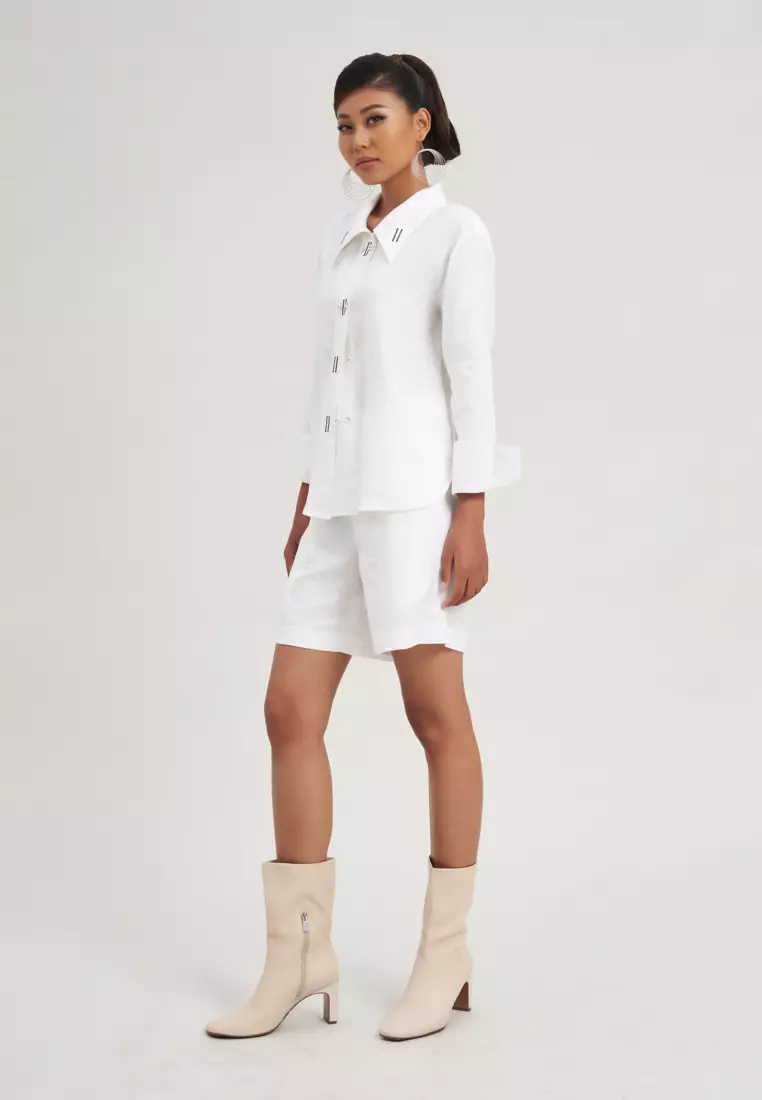 WHITE LINEN SHORTS