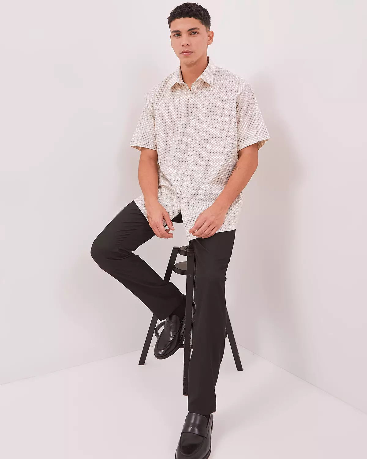 MEN'S CREAM PRINT SHORT SLEEVE SHIRT