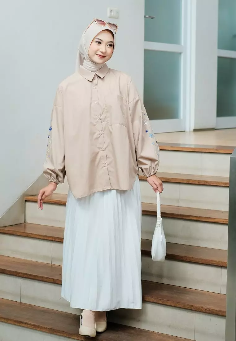 Kinaya Embrodery Top Cream - Blouse Atasan Wanita