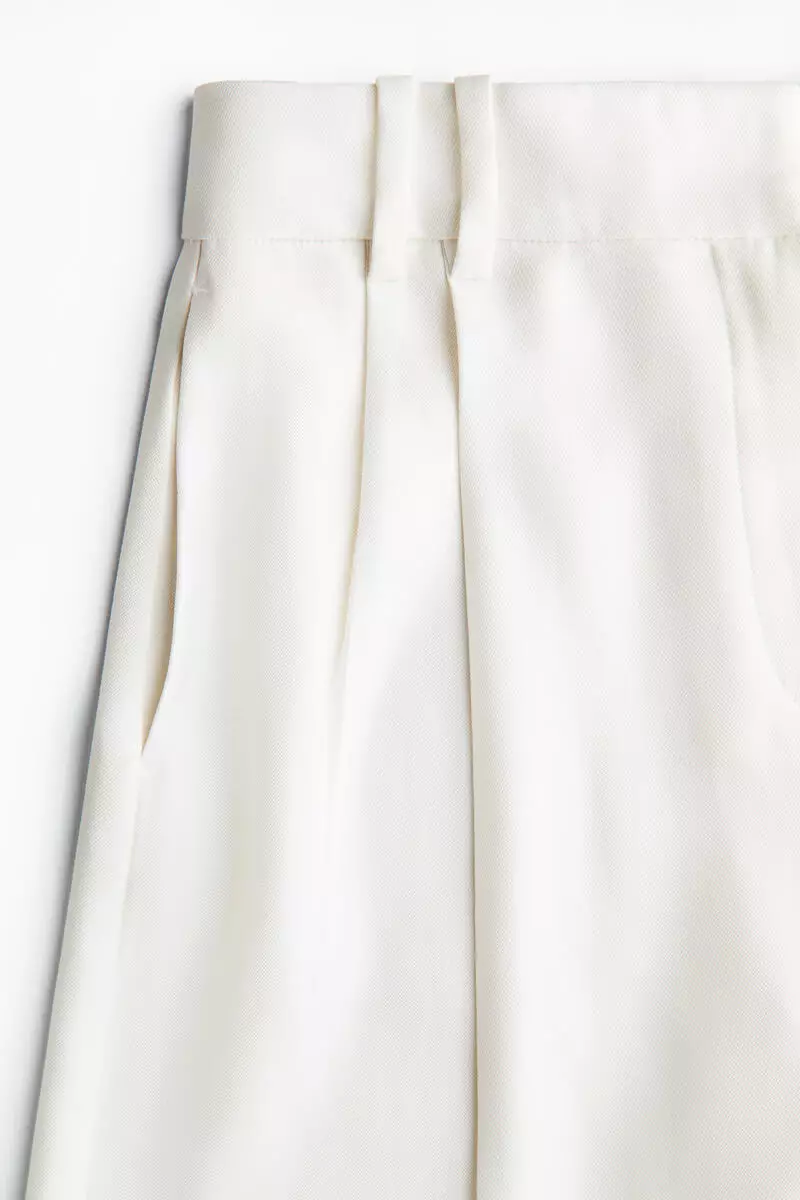 Tailored Bermuda shorts