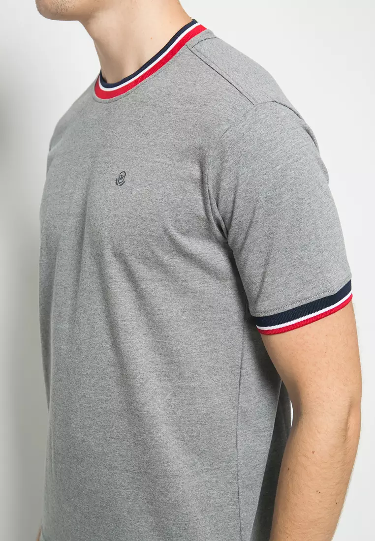 Johnwin - Kaos Casual - Kaos Pria - Lengan Pendek - Abu- Motif Garis di Leher - ATS.622.M354.01.C S/S