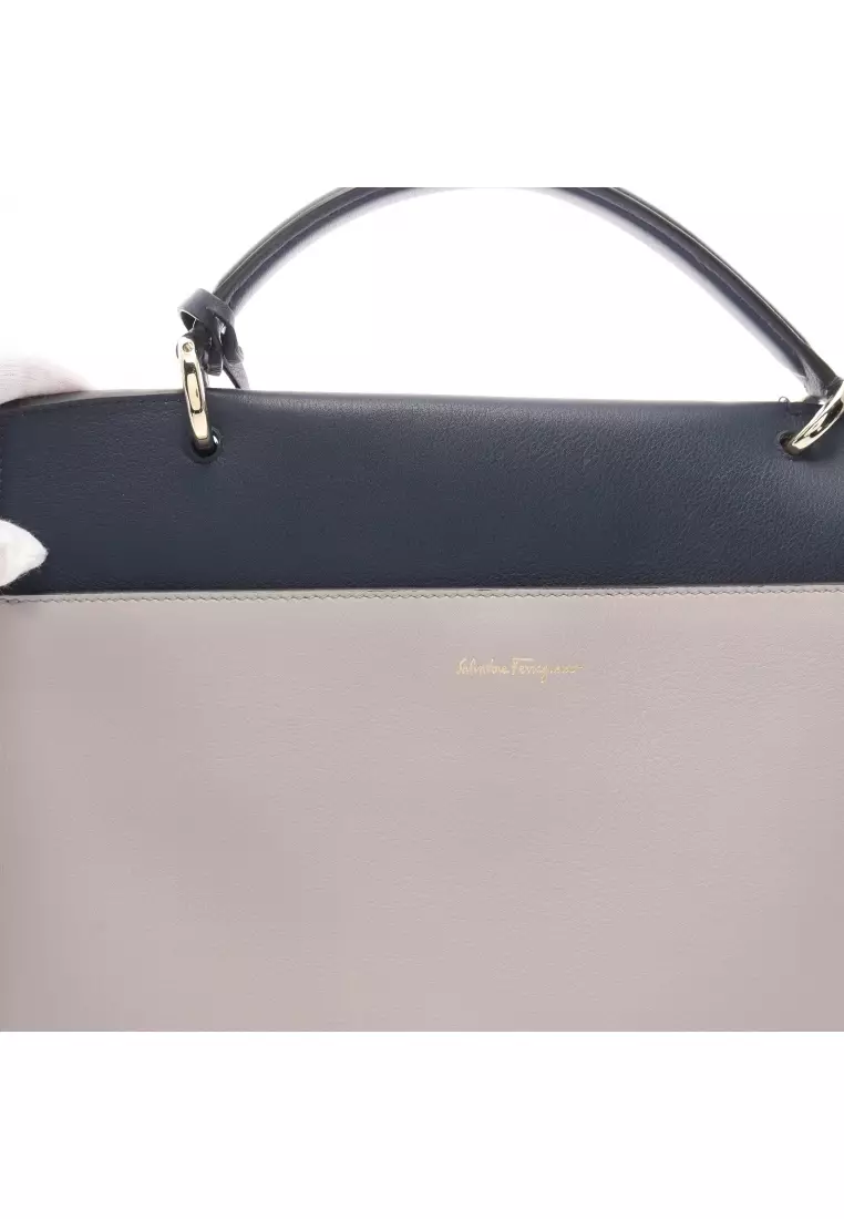 Salvatore ferragamo hotsell jet set tote