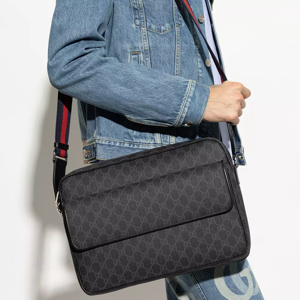 Jual Gucci GG Supreme Canvas Messenger Bag Grey Black Original