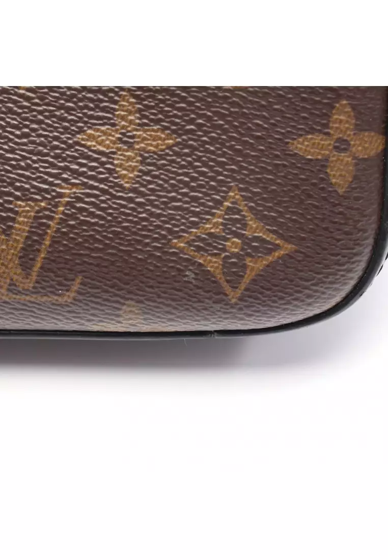 Pre-Loved Louis Vuitton Saintonge monogram Noir Shoulder bag PVC leather Brown black